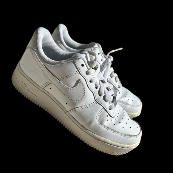 Nike Shoes - Nike Women’s Size 7.5 White Air Force 1 ‘07 Shoes